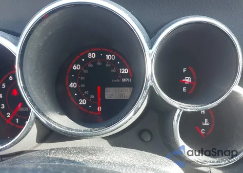 2005 Pontiac Vibe z USA, uszkodzony, nr VIN 5Y2SL63805Z450027